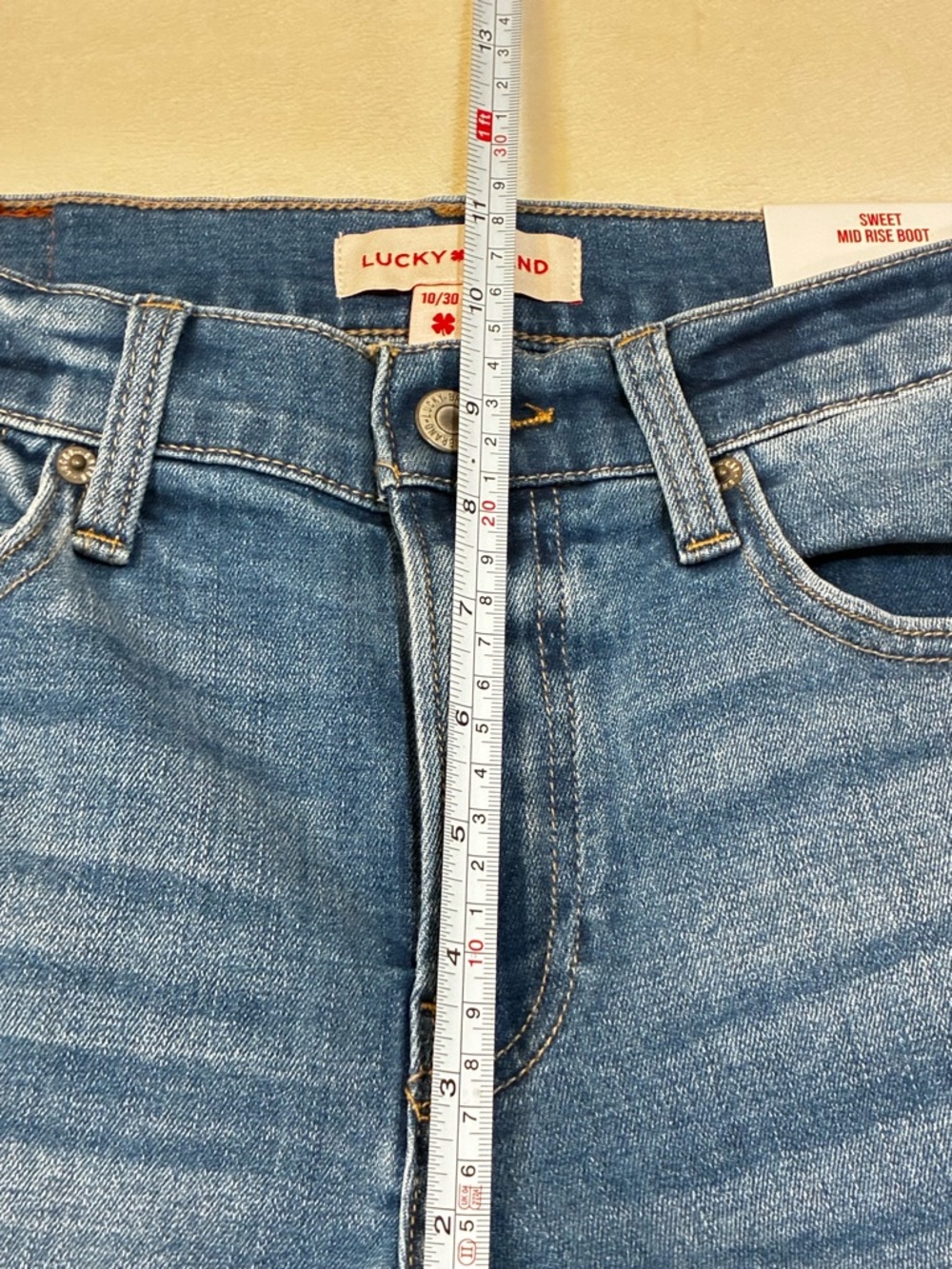 NWT Lucky Brand Sweet Mid Rise Bootcut Jeans Distressed 10/30 Women’s - Picture 5 of 9